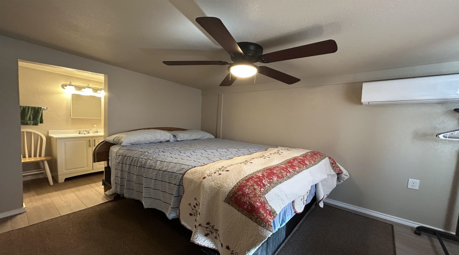 149 Palm Place, Zapata, Texas 78076, 3 Bedrooms Bedrooms, 5 Rooms Rooms,1 BathroomBathrooms,Residential,For Sale,149 Palm Place,20260479