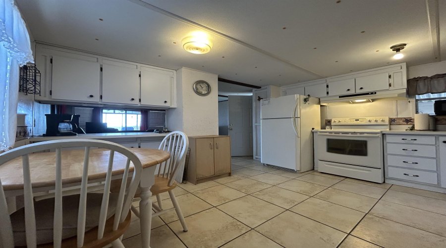 149 Palm Place, Zapata, Texas 78076, 3 Bedrooms Bedrooms, 5 Rooms Rooms,1 BathroomBathrooms,Residential,For Sale,149 Palm Place,20260479