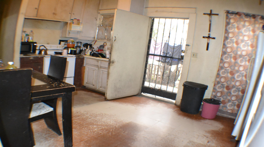 610 Santa Cleotilde Ave, Laredo, Texas 78040, 1 Bedroom Bedrooms, 3 Rooms Rooms,1 BathroomBathrooms,Residential,For Sale,610 Santa Cleotilde Ave,20260480