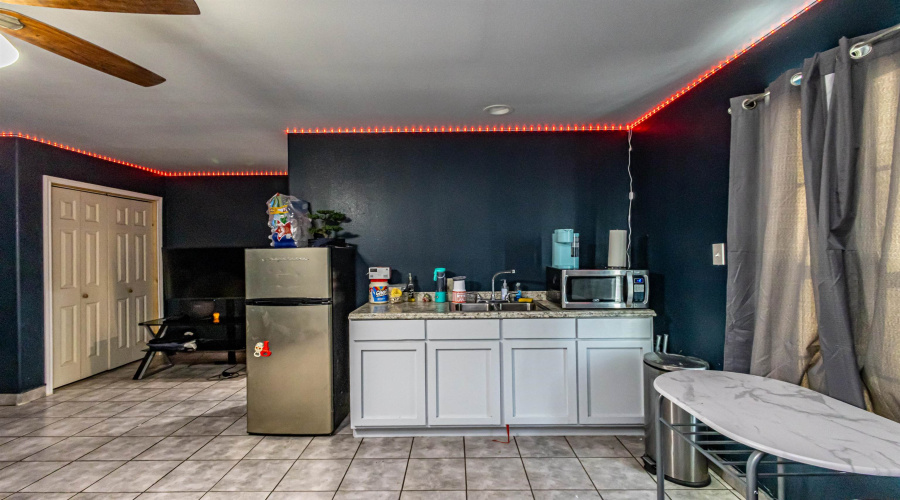 405 Pitaya Dr, LAREDO, Texas 78046, 3 Bedrooms Bedrooms, 4 Rooms Rooms,2 BathroomsBathrooms,Residential,For Sale,405 Pitaya Dr,20260481