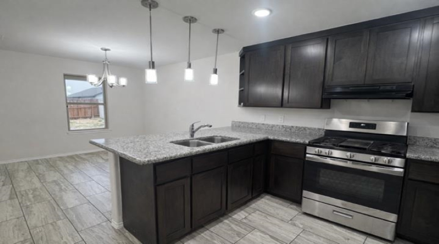 5822 Doctorado Dr., Laredo, Texas 78046, 3 Bedrooms Bedrooms, 7 Rooms Rooms,2 BathroomsBathrooms,Residential,For Rent,5822 Doctorado Dr.,20260484