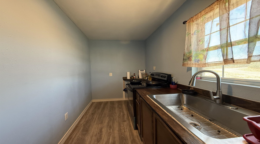 301 Water St, Zapata, Texas 78076, 1 Bedroom Bedrooms, 2 Rooms Rooms,1 BathroomBathrooms,Residential,For Sale,301 Water St,20260485