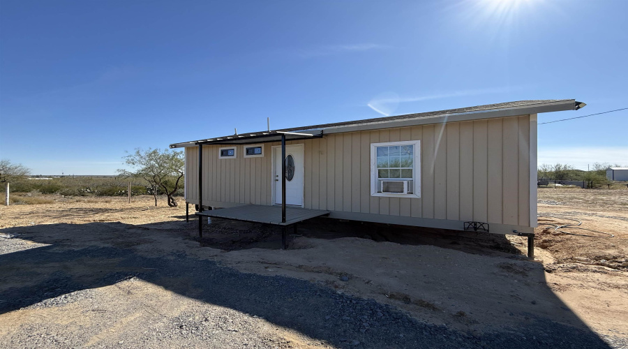 301 Water St, Zapata, Texas 78076, 1 Bedroom Bedrooms, 2 Rooms Rooms,1 BathroomBathrooms,Residential,For Sale,301 Water St,20260485