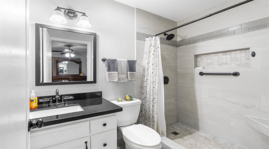 1752 Tiara Trl, Laredo, Texas 78045, 2 Bedrooms Bedrooms, 5 Rooms Rooms,2 BathroomsBathrooms,Residential,For Sale,1752 Tiara Trl,20260487