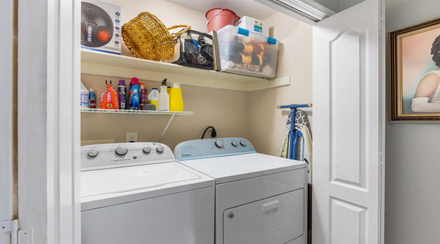 1752 Tiara Trl, Laredo, Texas 78045, 2 Bedrooms Bedrooms, 5 Rooms Rooms,2 BathroomsBathrooms,Residential,For Sale,1752 Tiara Trl,20260487