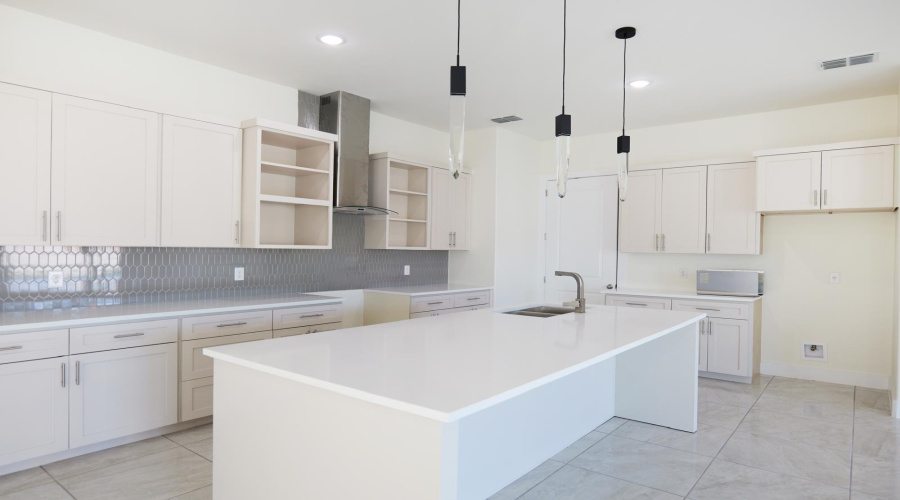 3812 Sun Valley Dr., Laredo, Texas 78045, 3 Bedrooms Bedrooms, 6 Rooms Rooms,2 BathroomsBathrooms,Residential,For Sale,3812 Sun Valley Dr.,20260488