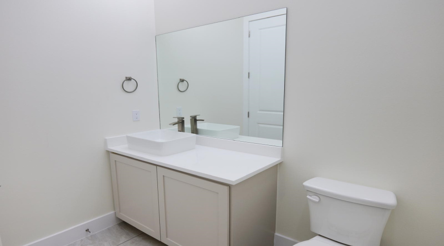 3812 Sun Valley Dr., Laredo, Texas 78045, 3 Bedrooms Bedrooms, 6 Rooms Rooms,2 BathroomsBathrooms,Residential,For Sale,3812 Sun Valley Dr.,20260488