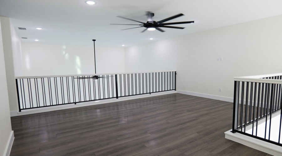 3812 Sun Valley Dr., Laredo, Texas 78045, 3 Bedrooms Bedrooms, 6 Rooms Rooms,2 BathroomsBathrooms,Residential,For Sale,3812 Sun Valley Dr.,20260488