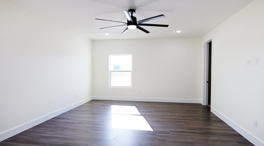 3812 Sun Valley Dr., Laredo, Texas 78045, 3 Bedrooms Bedrooms, 6 Rooms Rooms,2 BathroomsBathrooms,Residential,For Sale,3812 Sun Valley Dr.,20260488