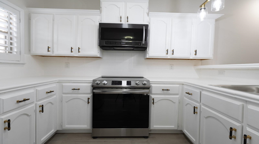 9903 Crystal Ct, Laredo, Texas 78045, 2 Bedrooms Bedrooms, 4 Rooms Rooms,2 BathroomsBathrooms,Residential,For Sale,9903 Crystal Ct,20260489