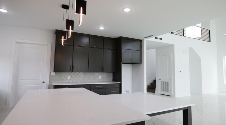 4013 Sun Valley Dr., Laredo, Texas 78045, 3 Bedrooms Bedrooms, 6 Rooms Rooms,2 BathroomsBathrooms,Residential,For Sale,4013 Sun Valley Dr.,20260491