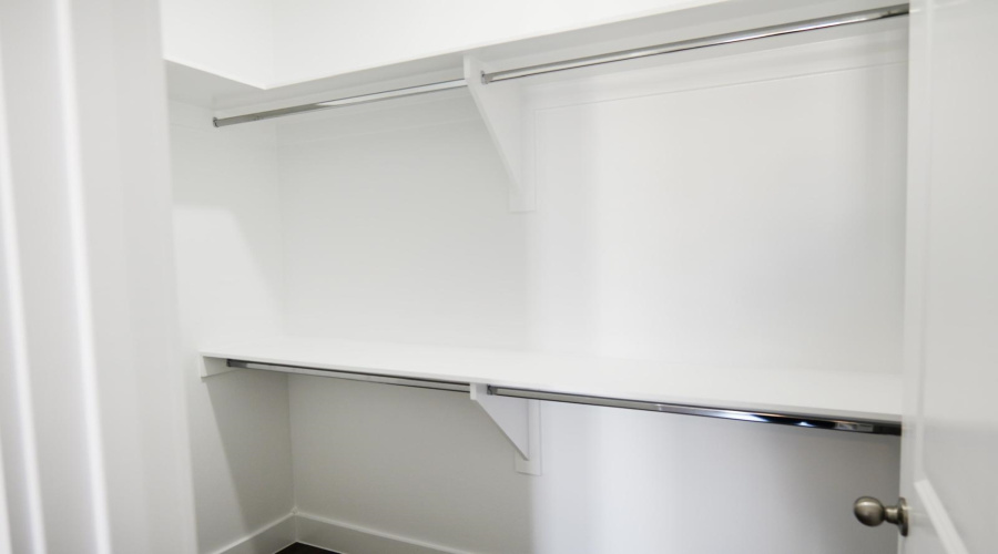 4013 Sun Valley Dr., Laredo, Texas 78045, 3 Bedrooms Bedrooms, 6 Rooms Rooms,2 BathroomsBathrooms,Residential,For Sale,4013 Sun Valley Dr.,20260491