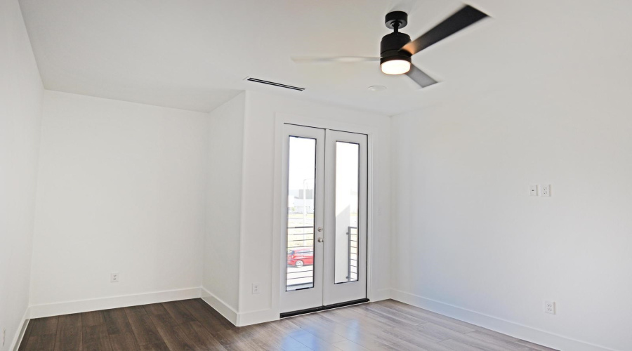 4013 Sun Valley Dr., Laredo, Texas 78045, 3 Bedrooms Bedrooms, 6 Rooms Rooms,2 BathroomsBathrooms,Residential,For Sale,4013 Sun Valley Dr.,20260491