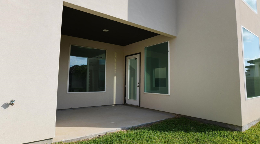 4013 Sun Valley Dr., Laredo, Texas 78045, 3 Bedrooms Bedrooms, 6 Rooms Rooms,2 BathroomsBathrooms,Residential,For Sale,4013 Sun Valley Dr.,20260491