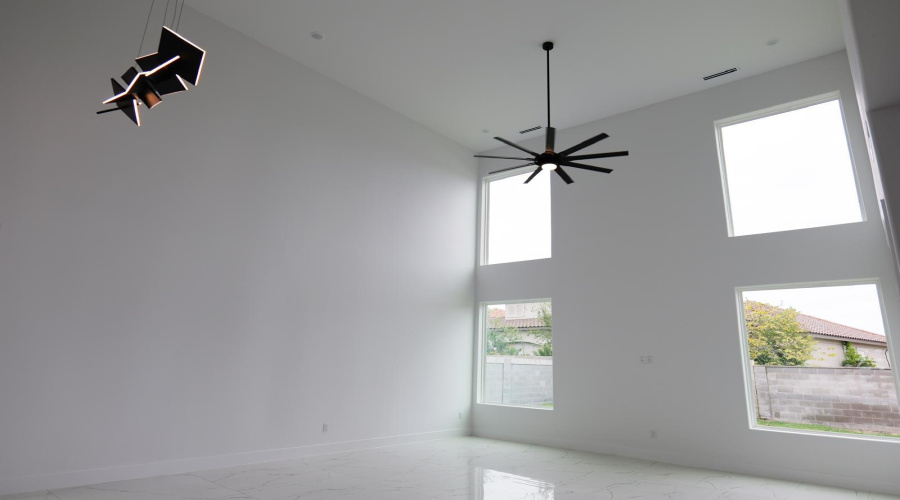 4013 Sun Valley Dr., Laredo, Texas 78045, 3 Bedrooms Bedrooms, 6 Rooms Rooms,2 BathroomsBathrooms,Residential,For Sale,4013 Sun Valley Dr.,20260491