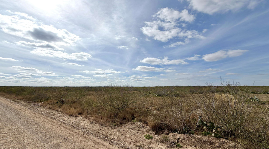 LOT 1 Colorado Acs Sur, Laredo, Texas 78041, ,Land,For Sale,LOT 1 Colorado Acs Sur,20260501