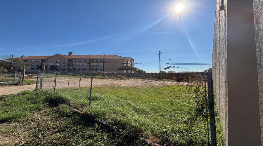 313 Village Blvd, Laredo, Texas 78041, ,Land,For Sale,313 Village Blvd,20260503