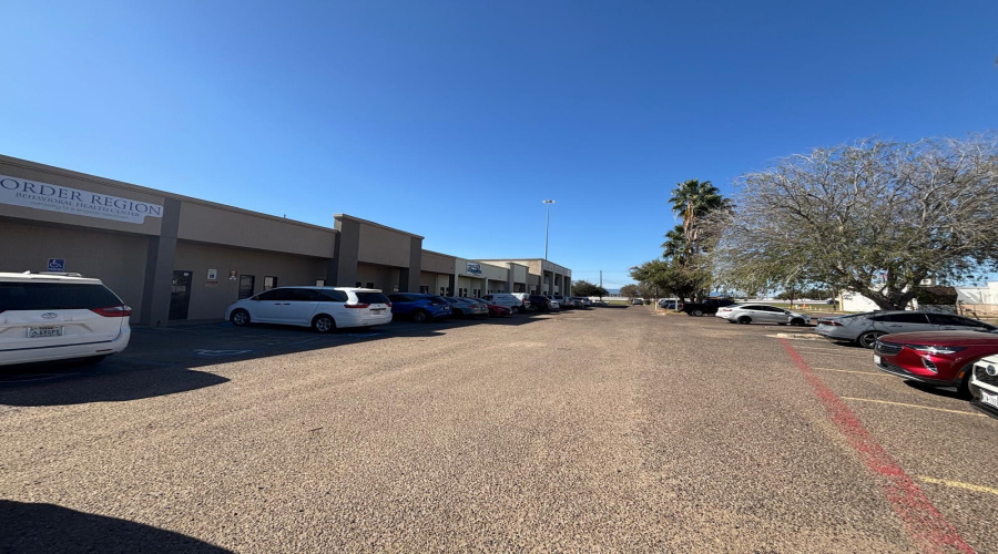 313 Village Blvd, Laredo, Texas 78041, ,Land,For Sale,313 Village Blvd,20260503