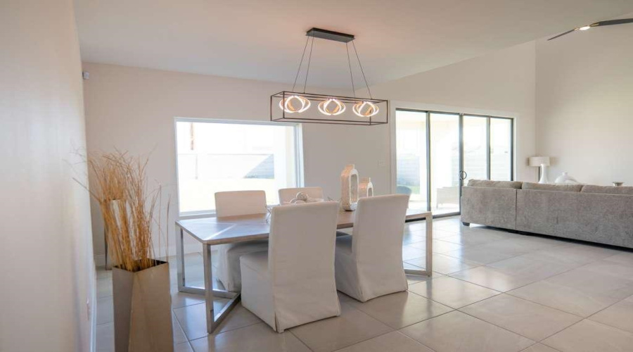 3926 Sun Valley Dr., Laredo, Texas 78045, 3 Bedrooms Bedrooms, 6 Rooms Rooms,2 BathroomsBathrooms,Residential,For Sale,3926 Sun Valley Dr.,20260493