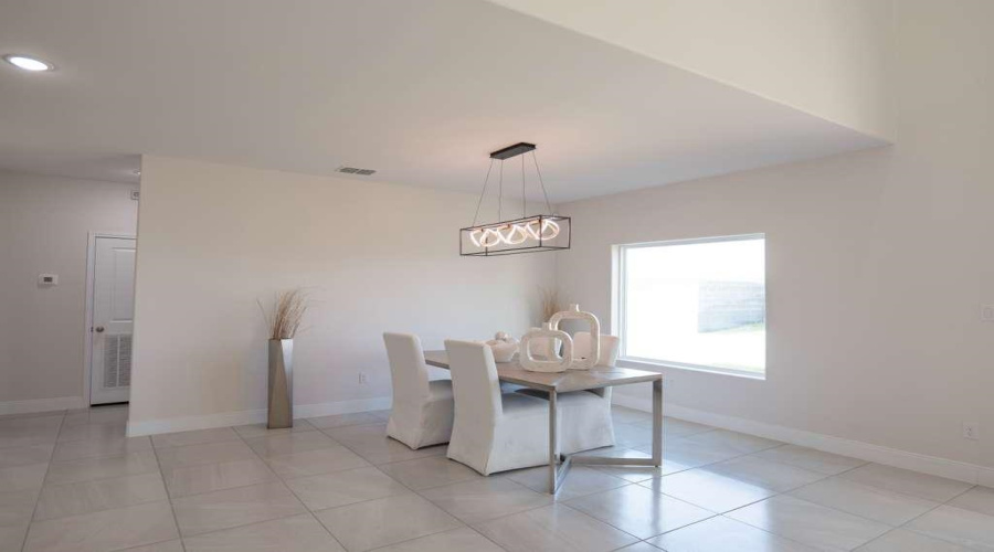 3926 Sun Valley Dr., Laredo, Texas 78045, 3 Bedrooms Bedrooms, 6 Rooms Rooms,2 BathroomsBathrooms,Residential,For Sale,3926 Sun Valley Dr.,20260493