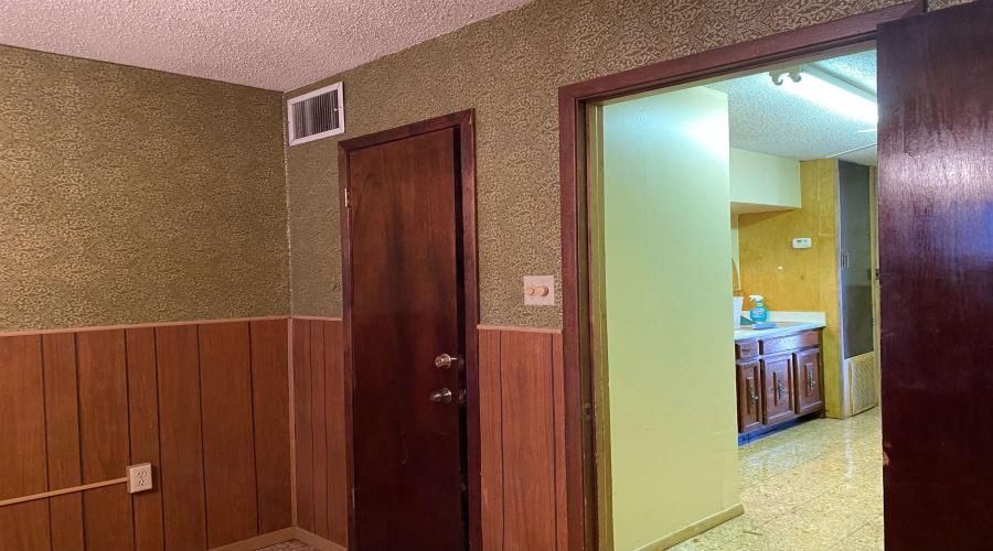 1019 San Bernardo Ave, LAREDO, Texas 78040, 1 Bedroom Bedrooms, 2 Rooms Rooms,1 BathroomBathrooms,Residential,For Rent,1019 San Bernardo Ave,20260495