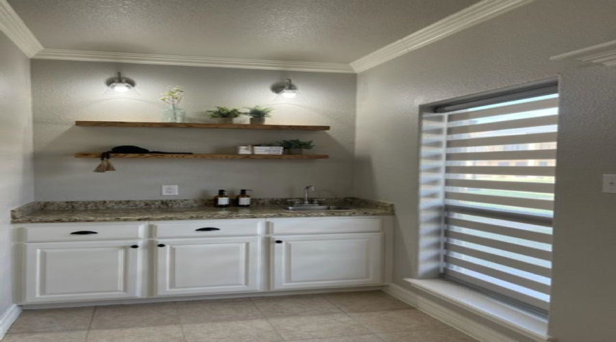 1609 Saldana Ave, LAREDO, Texas 78041, 3 Bedrooms Bedrooms, 5 Rooms Rooms,2 BathroomsBathrooms,Residential,For Rent,1609 Saldana Ave,20260499