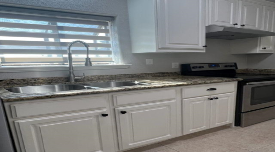 1609 Saldana Ave, LAREDO, Texas 78041, 3 Bedrooms Bedrooms, 5 Rooms Rooms,2 BathroomsBathrooms,Residential,For Rent,1609 Saldana Ave,20260499