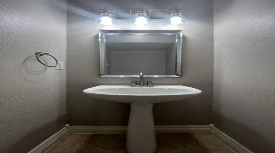 1609 Saldana Ave, LAREDO, Texas 78041, 3 Bedrooms Bedrooms, 5 Rooms Rooms,2 BathroomsBathrooms,Residential,For Rent,1609 Saldana Ave,20260499