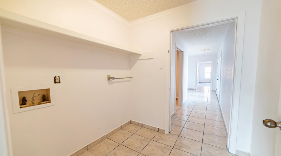 304 Rancho Viejo Dr, Laredo, Texas 78045, 4 Bedrooms Bedrooms, 6 Rooms Rooms,2 BathroomsBathrooms,Residential,For Sale,304 Rancho Viejo Dr,20260506