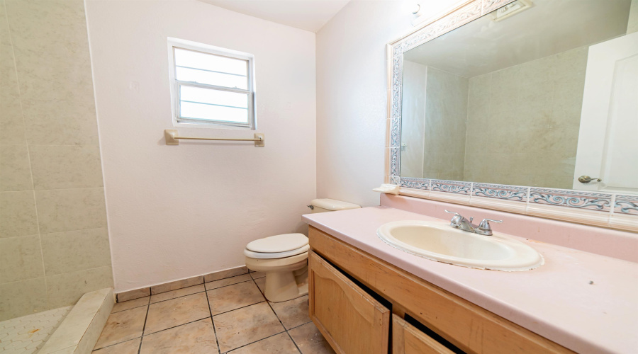 304 Rancho Viejo Dr, Laredo, Texas 78045, 4 Bedrooms Bedrooms, 6 Rooms Rooms,2 BathroomsBathrooms,Residential,For Sale,304 Rancho Viejo Dr,20260506