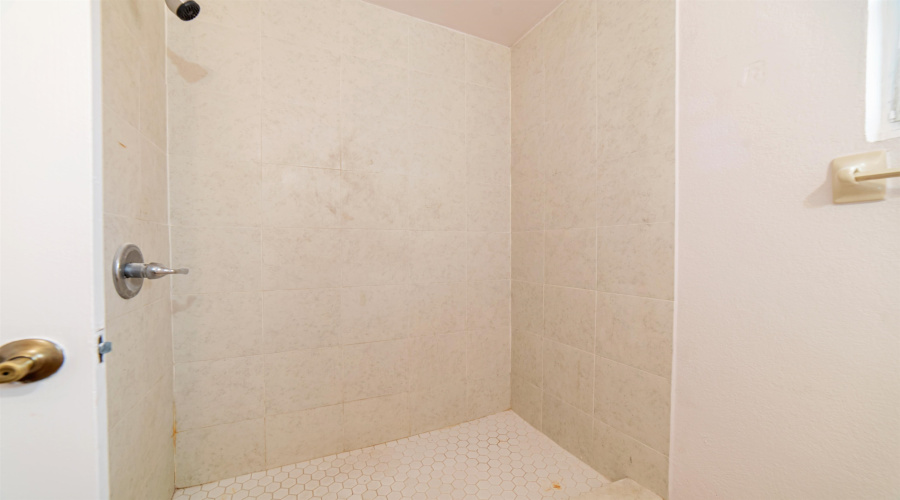 304 Rancho Viejo Dr, Laredo, Texas 78045, 4 Bedrooms Bedrooms, 6 Rooms Rooms,2 BathroomsBathrooms,Residential,For Sale,304 Rancho Viejo Dr,20260506