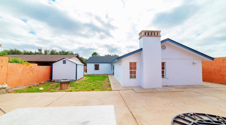 304 Rancho Viejo Dr, Laredo, Texas 78045, 4 Bedrooms Bedrooms, 6 Rooms Rooms,2 BathroomsBathrooms,Residential,For Sale,304 Rancho Viejo Dr,20260506