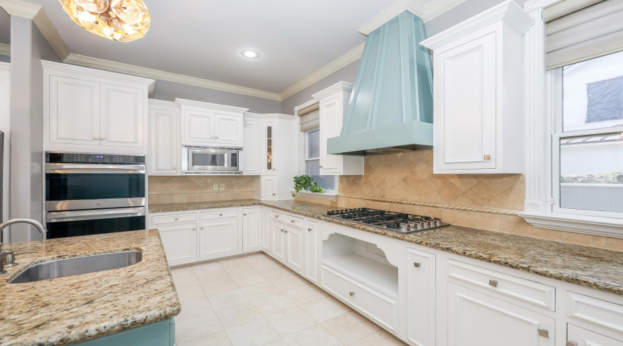 206 Elkington Lp, LAREDO, Texas 78045, 5 Bedrooms Bedrooms, 11 Rooms Rooms,5 BathroomsBathrooms,Residential,For Sale,206 Elkington Lp,20260507