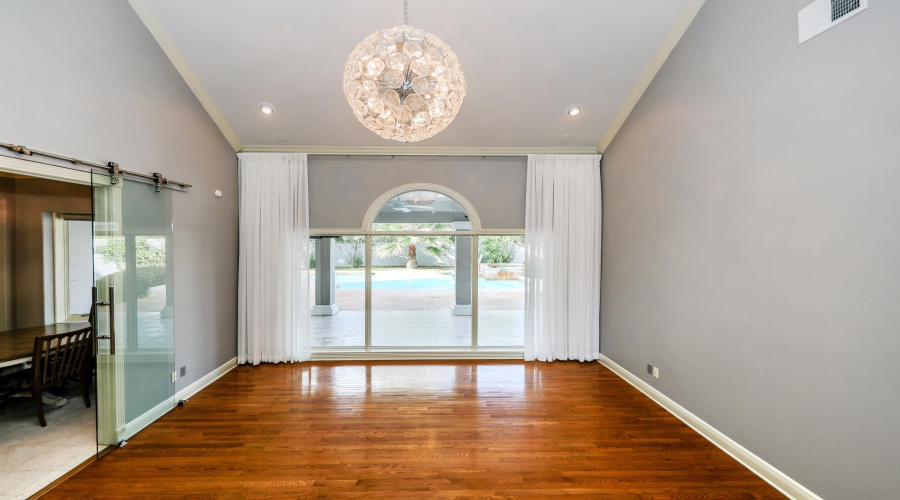 206 Elkington Lp, LAREDO, Texas 78045, 5 Bedrooms Bedrooms, 11 Rooms Rooms,5 BathroomsBathrooms,Residential,For Sale,206 Elkington Lp,20260507