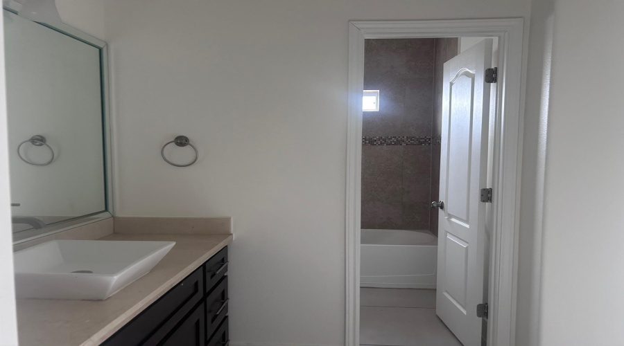 2811 T.S. Eliot Dr, Laredo, Texas 78041, 4 Bedrooms Bedrooms, 5 Rooms Rooms,3 BathroomsBathrooms,Residential,For Rent,2811 T.S. Eliot Dr,20260509