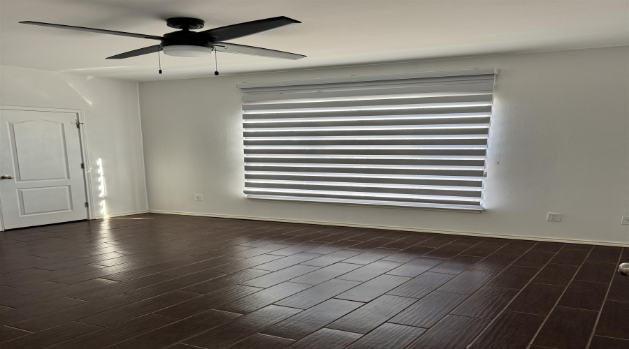 2619 San Isidro Pkwy, Laredo, Texas 78045, 2 Bedrooms Bedrooms, 5 Rooms Rooms,2 BathroomsBathrooms,Residential,For Rent,2619 San Isidro Pkwy,20260512