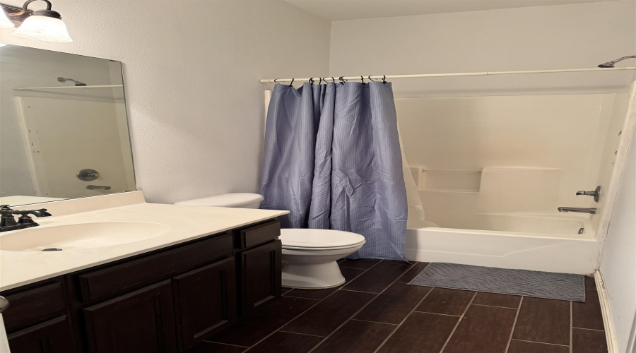 2619 San Isidro Pkwy, Laredo, Texas 78045, 2 Bedrooms Bedrooms, 5 Rooms Rooms,2 BathroomsBathrooms,Residential,For Rent,2619 San Isidro Pkwy,20260512