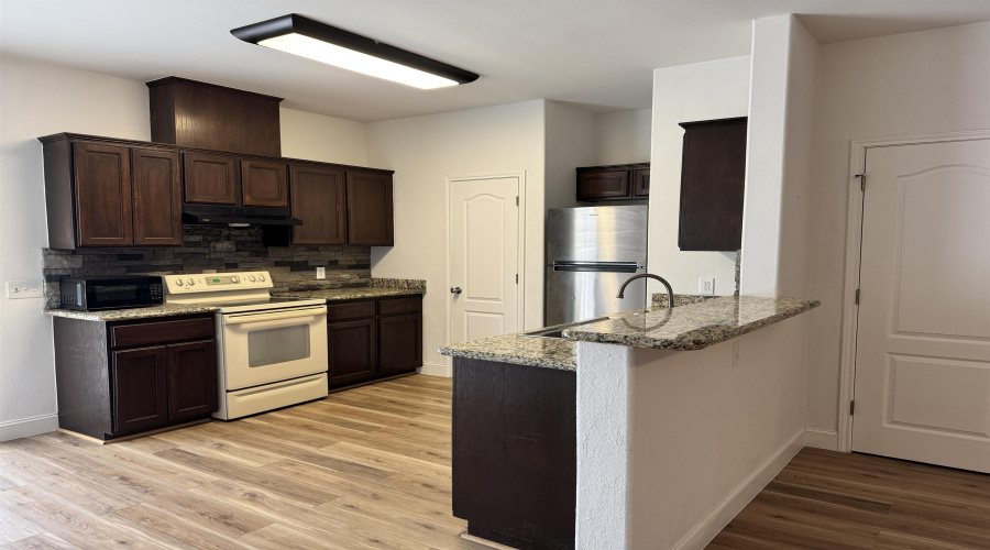 2619 San Isidro Pkwy, Laredo, Texas 78045, 2 Bedrooms Bedrooms, 5 Rooms Rooms,2 BathroomsBathrooms,Residential,For Rent,2619 San Isidro Pkwy,20260512