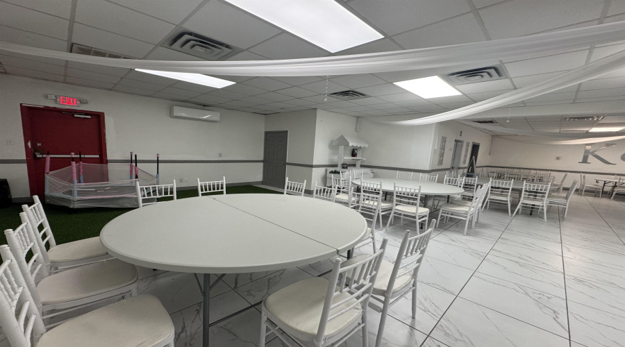 12520 Mines Rd, Laredo, Texas 78045, 1 Room Rooms,2 BathroomsBathrooms,Commercial retail/office,For Sale,12520 Mines Rd,20260511