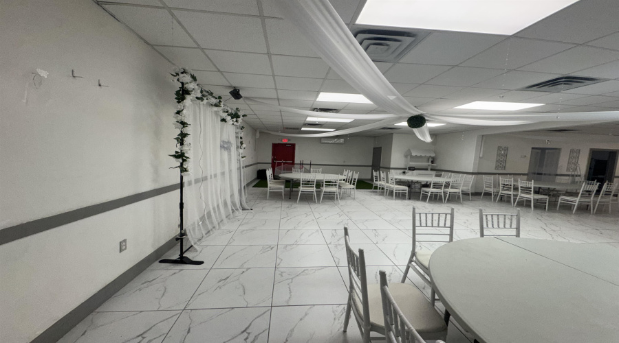 12520 Mines Rd, Laredo, Texas 78045, 1 Room Rooms,2 BathroomsBathrooms,Commercial retail/office,For Sale,12520 Mines Rd,20260511