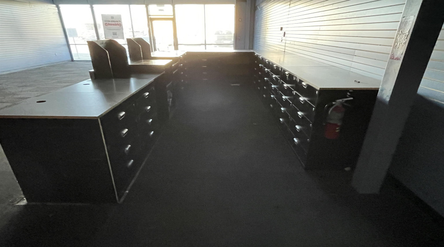 4415 US Highway 83, Laredo, Texas 78046, 6 Rooms Rooms,2 BathroomsBathrooms,Commercial retail/office,For Rent,4415 US Highway 83,20260515