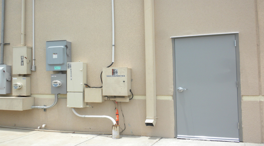 4415 US Highway 83, Laredo, Texas 78046, 6 Rooms Rooms,2 BathroomsBathrooms,Commercial retail/office,For Rent,4415 US Highway 83,20260515