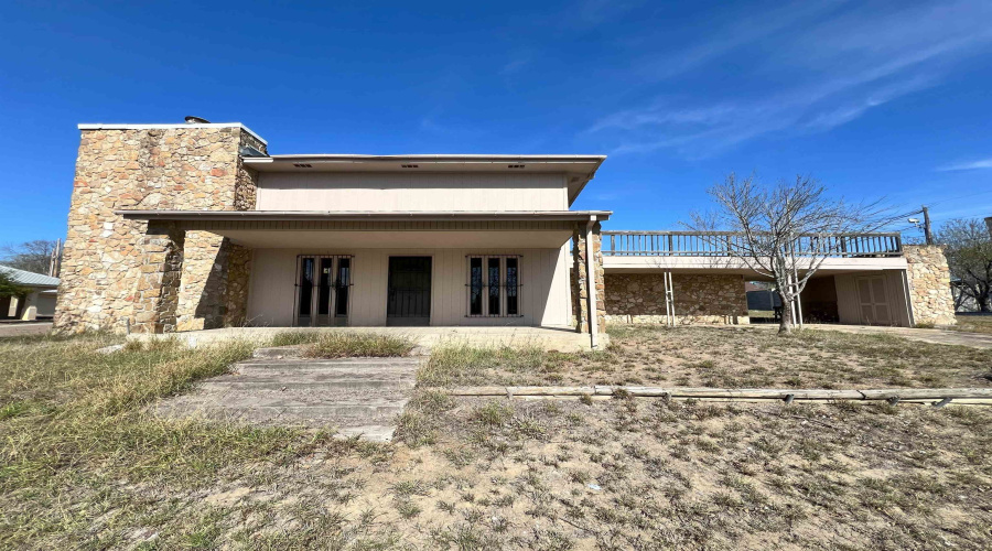 548 Cerrito Dr, Zapata, Texas 78076, 3 Bedrooms Bedrooms, 7 Rooms Rooms,2 BathroomsBathrooms,Residential,For Sale,548 Cerrito Dr,20260518