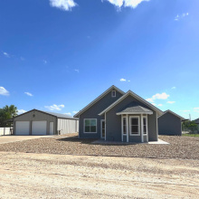 112 Apple Street, Zapata, Texas 78076, 4 Bedrooms Bedrooms, 7 Rooms Rooms,3 BathroomsBathrooms,Residential,For Sale,112 Apple Street,20260519