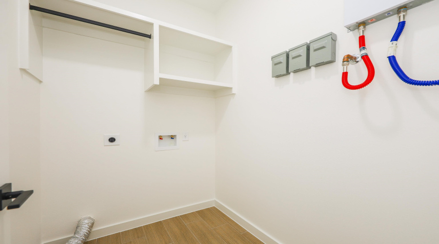 5612 Moses Lp., LAREDO, Texas 78046, 3 Bedrooms Bedrooms, 4 Rooms Rooms,2 BathroomsBathrooms,Residential,For Sale,5612 Moses Lp.,20260520