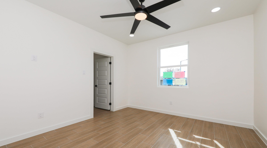 5612 Moses Lp., LAREDO, Texas 78046, 3 Bedrooms Bedrooms, 4 Rooms Rooms,2 BathroomsBathrooms,Residential,For Sale,5612 Moses Lp.,20260520