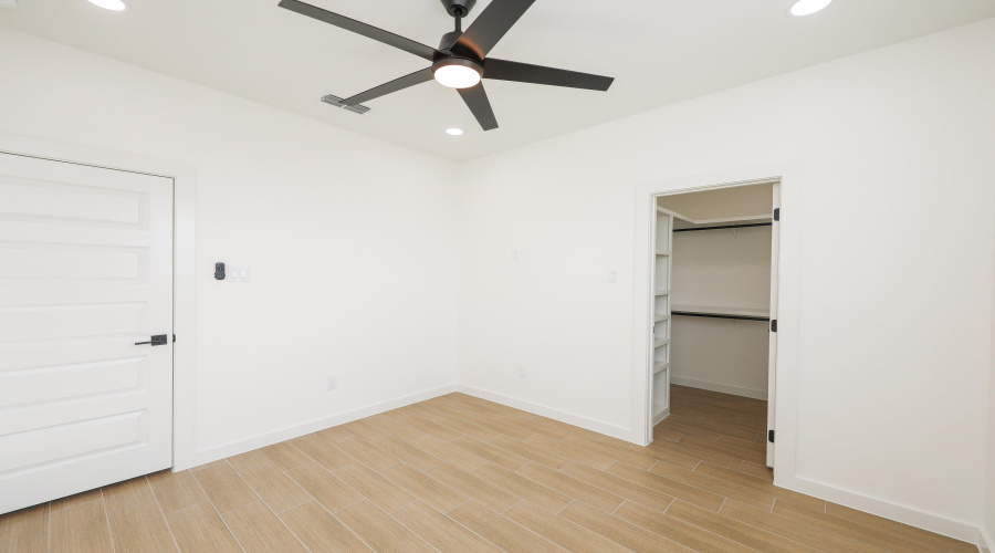 5612 Moses Lp., LAREDO, Texas 78046, 3 Bedrooms Bedrooms, 4 Rooms Rooms,2 BathroomsBathrooms,Residential,For Sale,5612 Moses Lp.,20260520