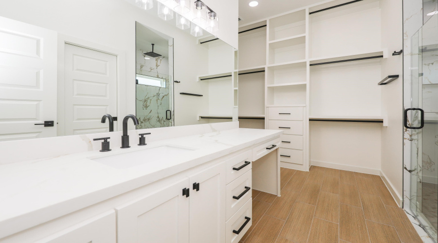 5612 Moses Lp., LAREDO, Texas 78046, 3 Bedrooms Bedrooms, 4 Rooms Rooms,2 BathroomsBathrooms,Residential,For Sale,5612 Moses Lp.,20260520