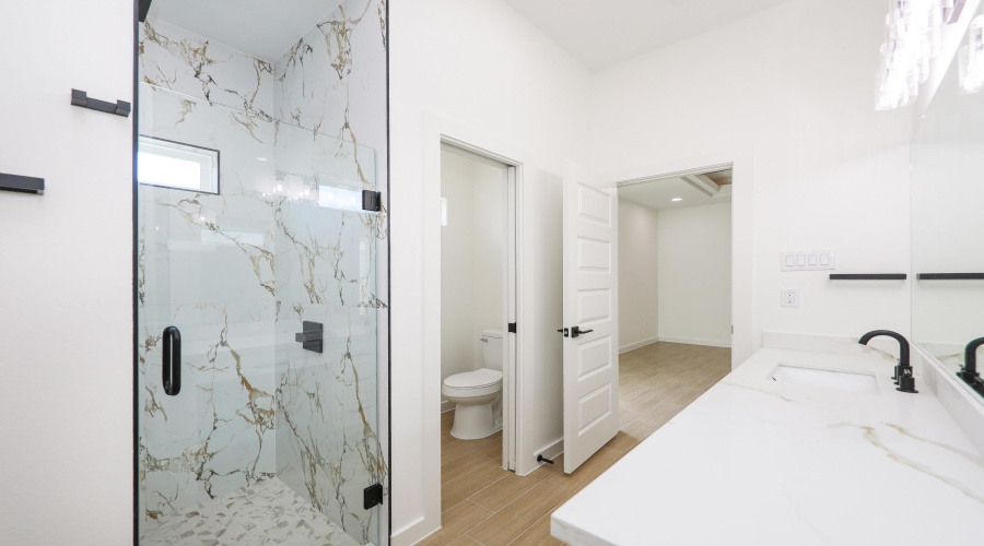 5612 Moses Lp., LAREDO, Texas 78046, 3 Bedrooms Bedrooms, 4 Rooms Rooms,2 BathroomsBathrooms,Residential,For Sale,5612 Moses Lp.,20260520