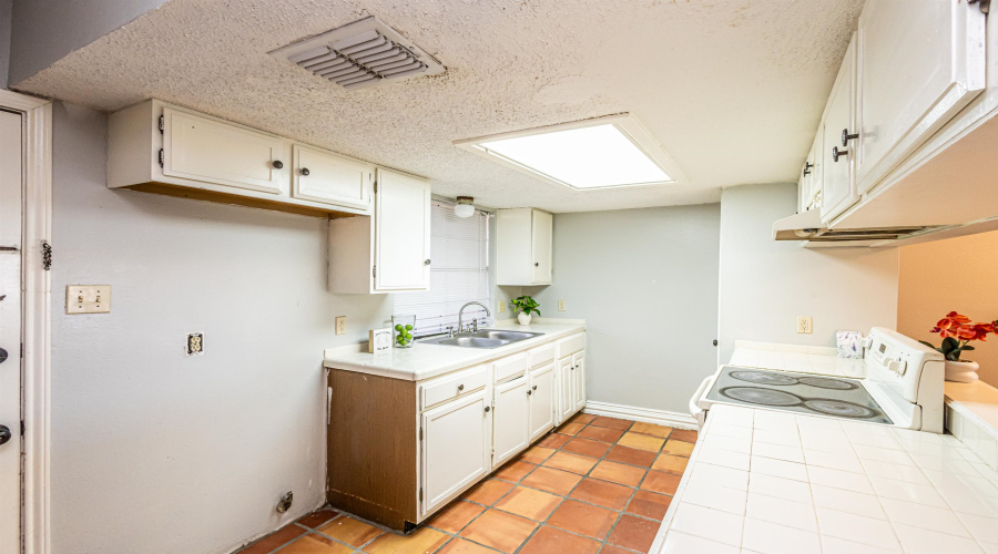 5500 McPherson Rd, LAREDO, Texas 78041, 2 Bedrooms Bedrooms, 4 Rooms Rooms,1 BathroomBathrooms,Residential,For Sale,5500 McPherson Rd,20260521